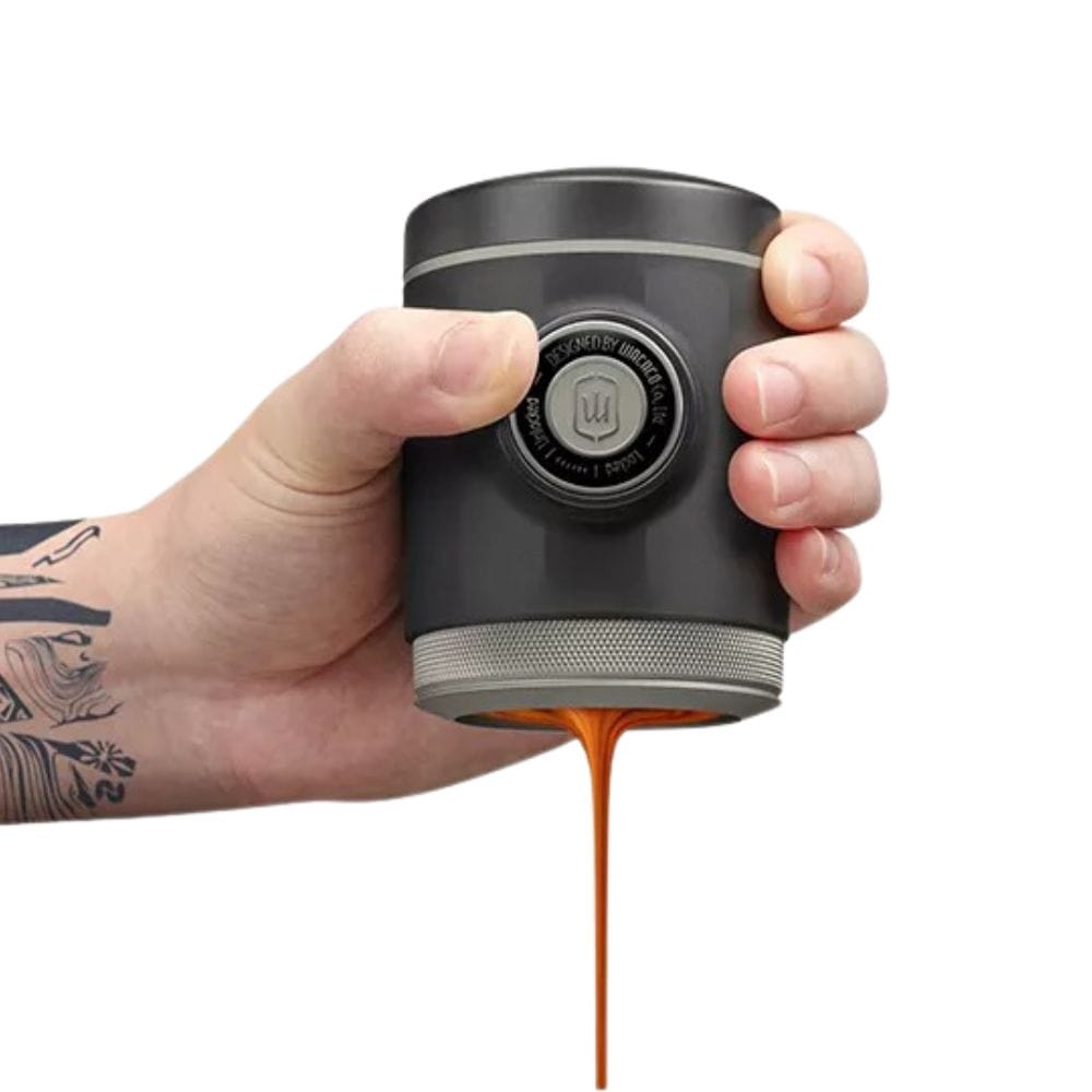 WACACO Picopresso Portable Espresso Maker Bundled with Protective Case, Specialty Coffee Machine, 18 Bar Pressure Travel Coffee Noir